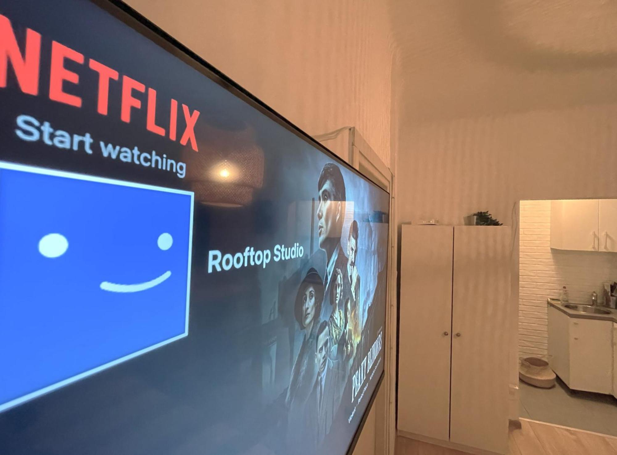 Rooftop Studio In The Heart Of Bucharest W Netflix 外观 照片