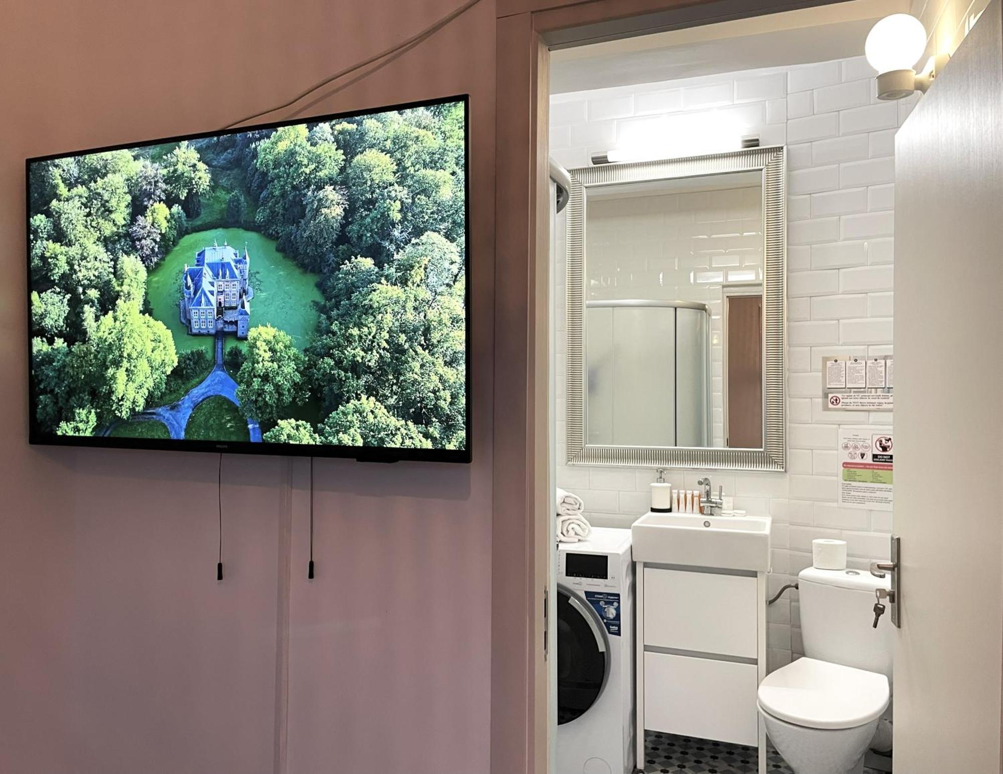 Rooftop Studio In The Heart Of Bucharest W Netflix 外观 照片